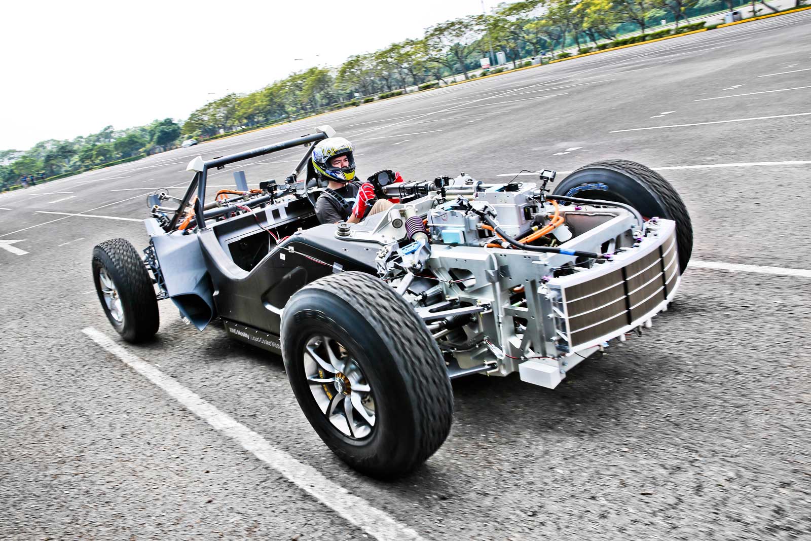 Miss R Pesaing Tesla Roadster Dalam Hal Kecepatan Miss R Pesaing Tesla Roadster Dalam Hal Kecepatan