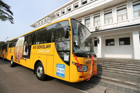 Belasan Bus Sekolah Kota Bandung Menganggur