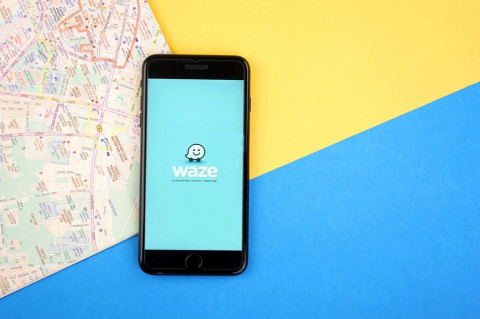 Waze Rumahkan 5% Pegawai dan Tutup Kantor