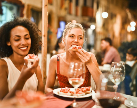5 Tips Mengatasi Binge Eating