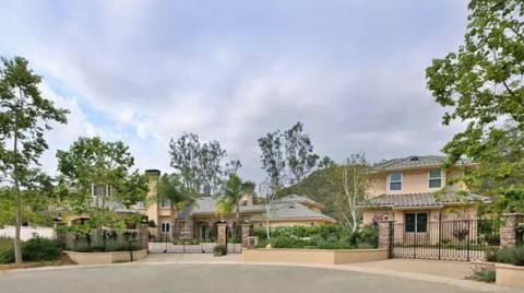 Beli Rumah Tetangga, Komedian Kevin Hart Rogoh Rp101 Miliar