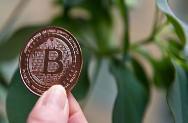 Ekonomi Anjlok, Warga Lebanon Beralih ke Mata Uang Kripto