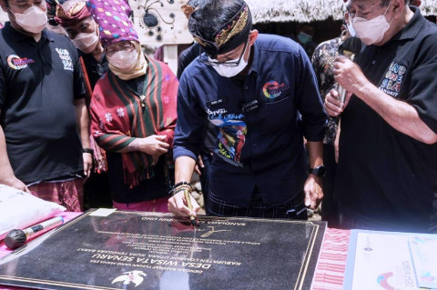 Menparekraf Apresiasi Kehadiran Women Guide di Desa Wisata Senaru