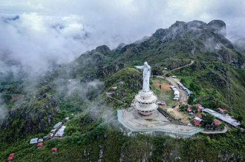 Jadikan Objek Wisata Religi Buntu Burake Sulsel Sebagai Destinasi Setelah Bali