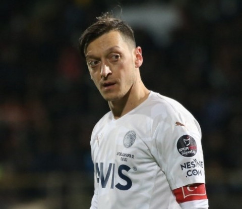 Mengaku Tertarik Gabung Bali United, Mesut Ozil Ternyata Cuma Basa-basi