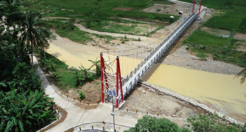 3 Jembatan Gantung di Jatim Dibangun dengan Senilai Rp9,9 Miliar