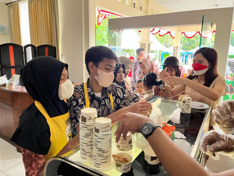 Mereguk Manisnya Bisnis Gelato
