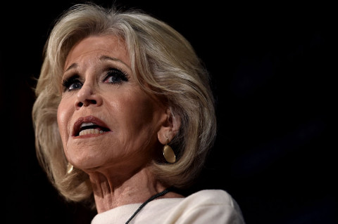 Foto Terpopuler: Aktris Jane Fonda Derita Kanker hingga Warga Palestina Ditembak Mati setelah Tikam Tentara Israel