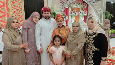 Ridho Rhoma Diam-Diam Nikahi Gadis Cantik