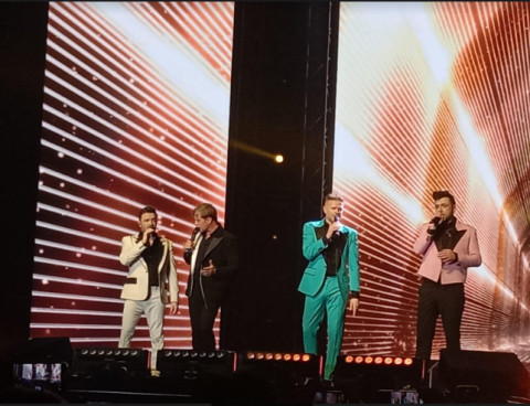 Kulik 4 Kostum Westlife di Konser The Wild Dreams Tour 2023