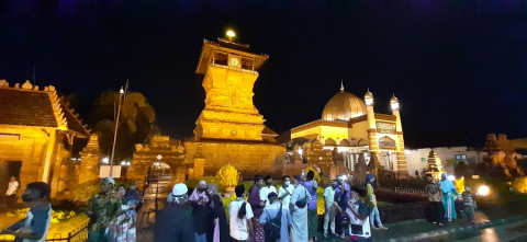 Masjid dan Menara Kudus, Cermin Akulturasi Hindu Islam