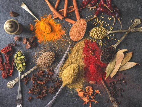 5 Herbal dan Rempah-rempah Pereda Gejala Rematik