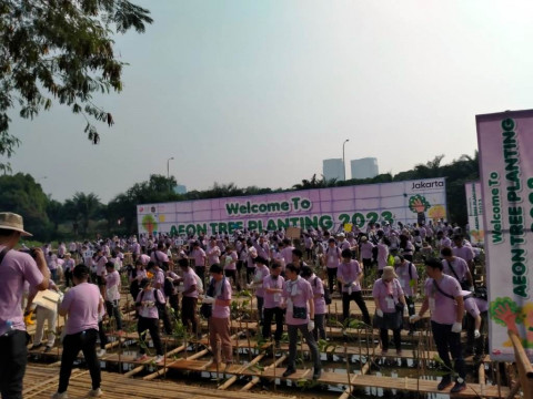 Kawasan Pesisir Jakarta Kembali Dihijaukan dengan Aksi Tanam 3.000 Pohon Bakau