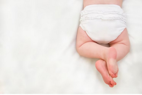 Moms, Ini 4 Cara Memilih Produk Kulit yang Baik untuk Si Kecil