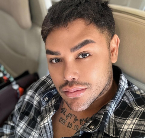 Ivan Gunawan Raih Penghargaan di Miss Grand International 2023