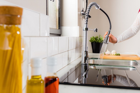 Tips Memilih Keran Air untuk Wastafel Dapur