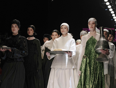 Moscow Fashion Week 2024: Suguhkan Modest Fashion khas Rusia hingga Keanggunan Budaya Indonesia