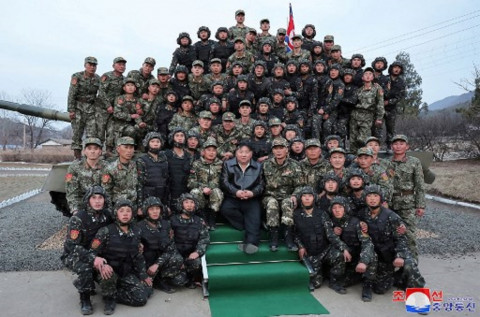 Kim Jong-un Minta Divisi Tank 'Seoul' Jadi Teladan bagi Semua Prajurit