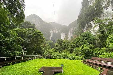 Keajaiban Karst Tropis di Taman Nasional Gunung Mulu Sarawak