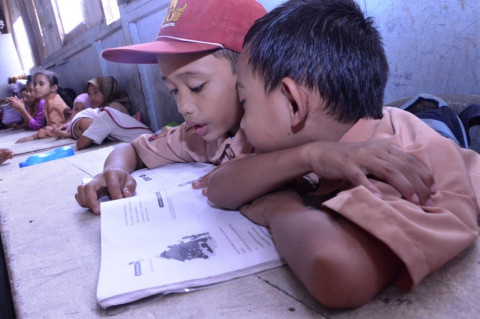 Manfaat Membaca Nyaring untuk Anak-Anak