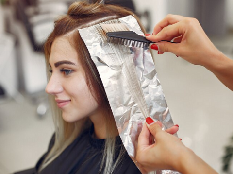 Berbasis Vegan, Krim Pewarna Rambut Ini Terbuat dari 7 Ekstrak Tumbuhan