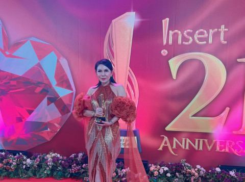 Dapat Penghargaan, Uci Flowdea Makin Rajin Perawatan Kecantikan