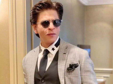 Shah Rukh Khan Sudah Setop Merokok, Ini Alasan Mengapa Kamu Harus Juga!