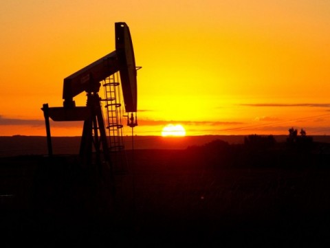 Tensi Global Meningkat Kerek Harga Minyak WTI