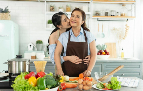 7 Ucapan Tahun Baru yang Penuh Makna dari Ibu untuk Anak