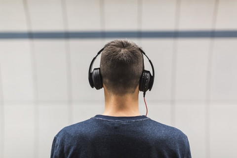 Perbedaan Earphone, Headphone, dan Headset, Jangan Salah Sebut!