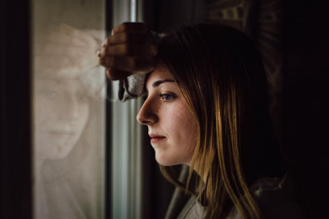 Orang Berempati Tinggi Lebih Mudah <i>Overthinking</i>, Kenapa?