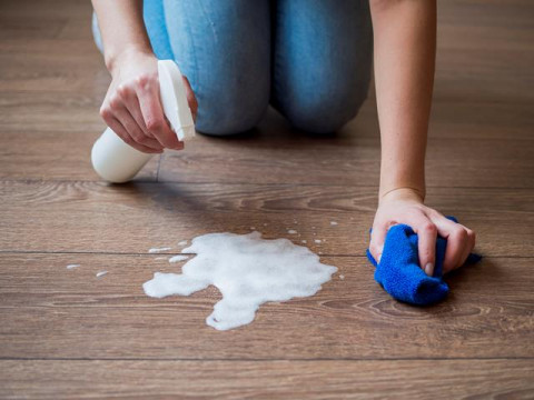 Tips Merawat Lantai Kayu agar Awet dan Berkilau