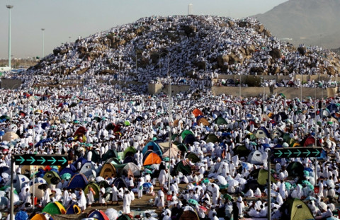 Bacaan yang Dianjurkan saat Jemaah Haji Wukuf di Arafah