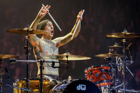 Drummer Blink-182 Travis Barker Diabadikan Jadi Nama Jalan di Amerika Serikat