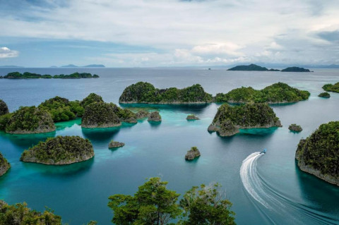 Wayag Raja Ampat Ditutup Sementara
