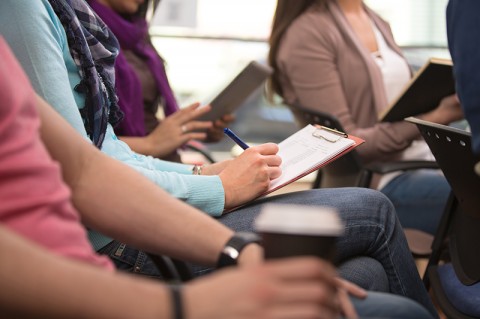 Kuliah S1 di Inggris Cuma 3 Tahun, Ini Keuntungan Besarnya untuk Siswa Internasional