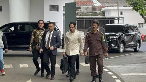 Diperiksa Kejagung, Nadiem Bawa Dokumen, Obat, Sampai Pakaian