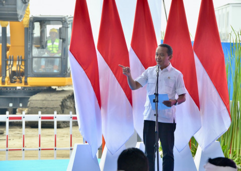 Pabrik Baterai EV di Karawang, Bisa Kurangi Impor BBM 300 Ribu KL?