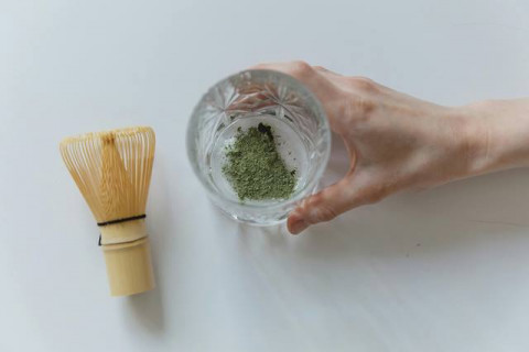 Benarkah Matcha Sebabkan Diare? Ada 5 Faktor Penentunya