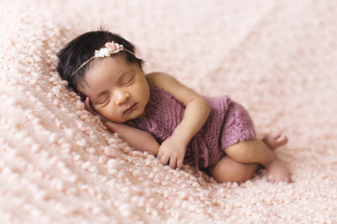 50 Nama Islami untuk Bayi Perempuan Lengkap dengan Maknanya