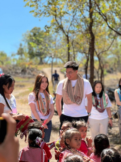 Kisah Cinta dan Kepedulian, Timothy Ronald & Agatha Chelsea wujudkan TK Gratis di Kupang.