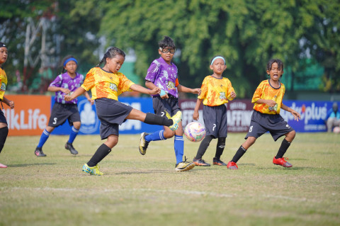 Peningkatan Kuantitas Bibit Sepak Bola Putri Surabaya Selaras dengan Kualitas
