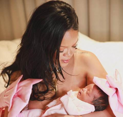 Rihanna dan A$AP Rocky Sambut Kelahiran Putri Pertama