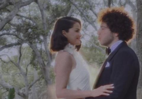 Selena Gomez Menikah dengan Benny Blanco