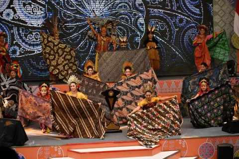 Hari Batik Nasional 2025, Sejarah, Tema hingga Contoh Ucapannya