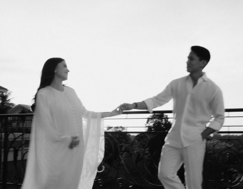 Tarian Bahagia Pangeran Abdul Mateen Sambut Anak Pertama