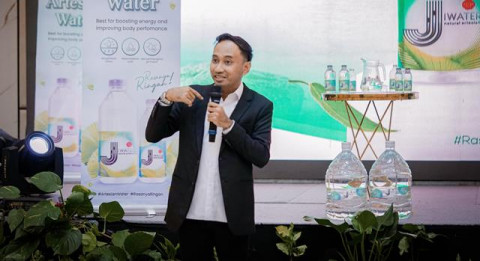 Kemitraan Strategis Jiwater x Azana, Hidrasi Sehat dan Premium