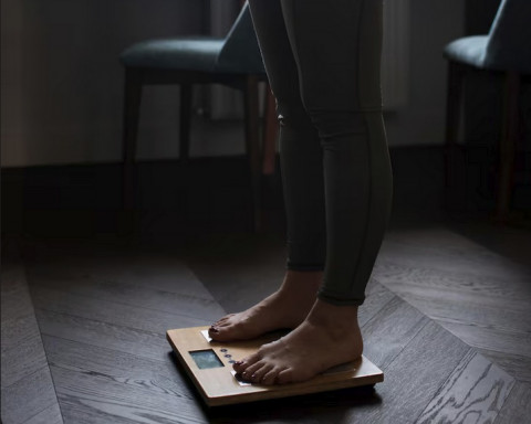 Kenapa Berat Badan Susah Turun Setelah Melahirkan? Ini Penjelasan Medisnya