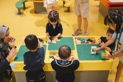 Lewat Immersive Education Orang Tua Bisa Beri Stimulasi Melalui Sains yang Menyenangkan