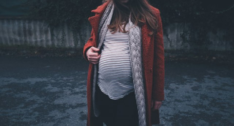 Mencengangkan! Hasil Riset Temukan Ada Mikroplastik pada Air Ketuban dan Urine Bumil di Gresik